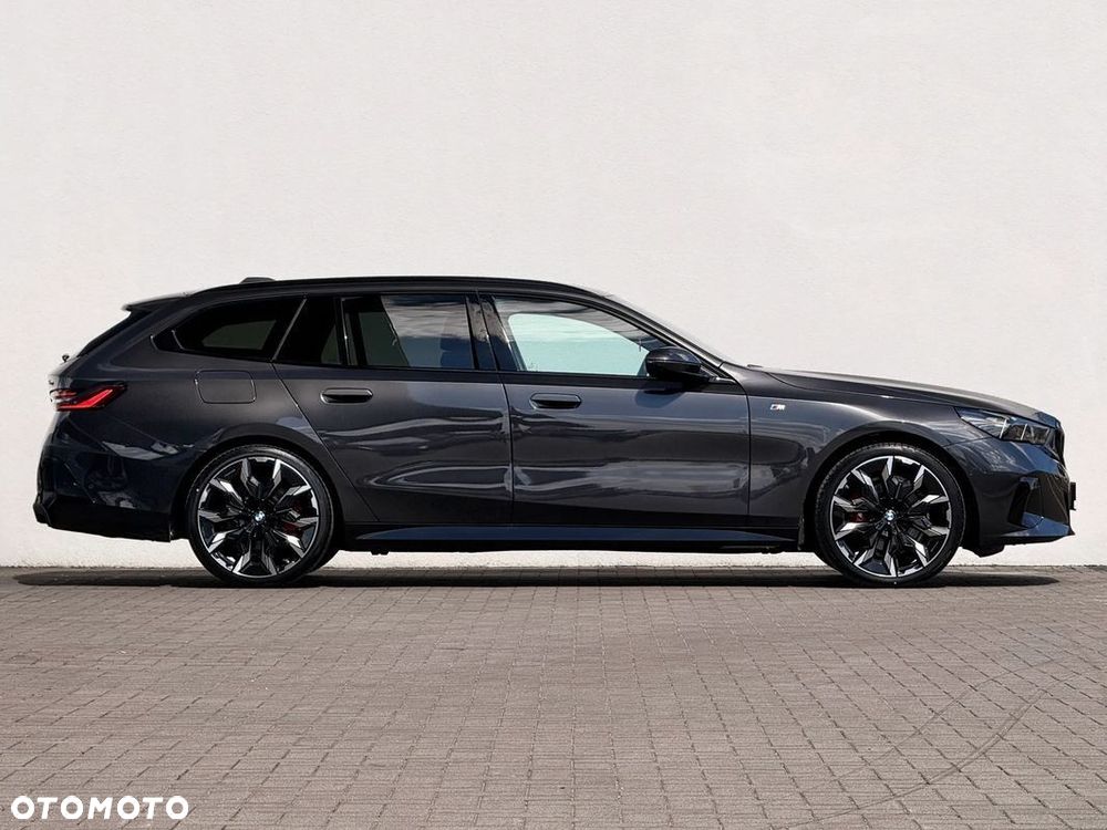 BMW Seria 5 520i mHEV - 4