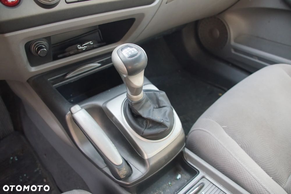 Auto na części - Honda Civic VIII 1.8 i-VTEC 140 KM R18A2 NH700M 2006R Silnik Skrzynia Drzwi Maska Błotnik Klapa Zderzak Lampa Lusterko Klamka Szyba Deska Kokpit Sterownik Moduł Czujnik Licznik Wyświetlacz Panel Kierownica - 12