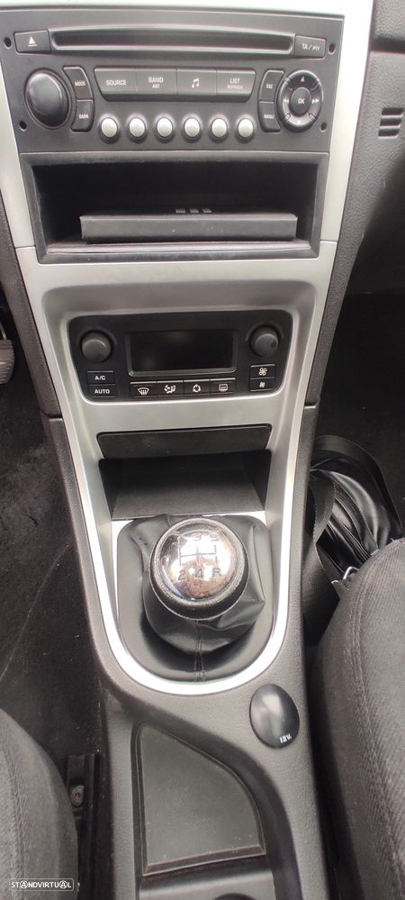 Peugeot 307 SW 1.6 HDi Black & Silver - 12