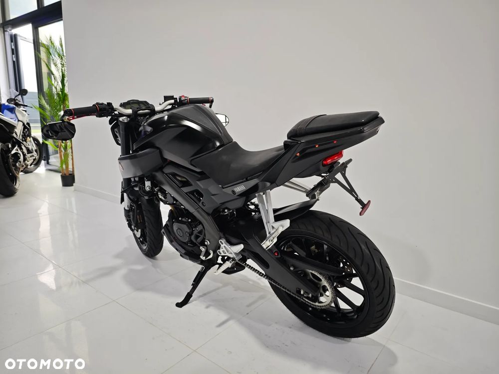 Yamaha MT - 8