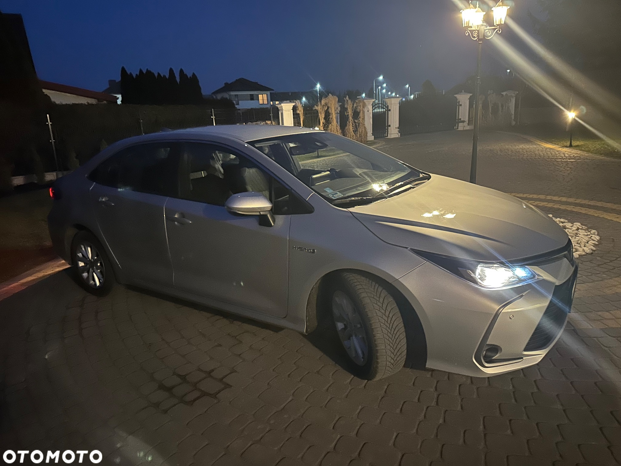 Toyota Corolla 1.8 Hybrid Comfort - 7