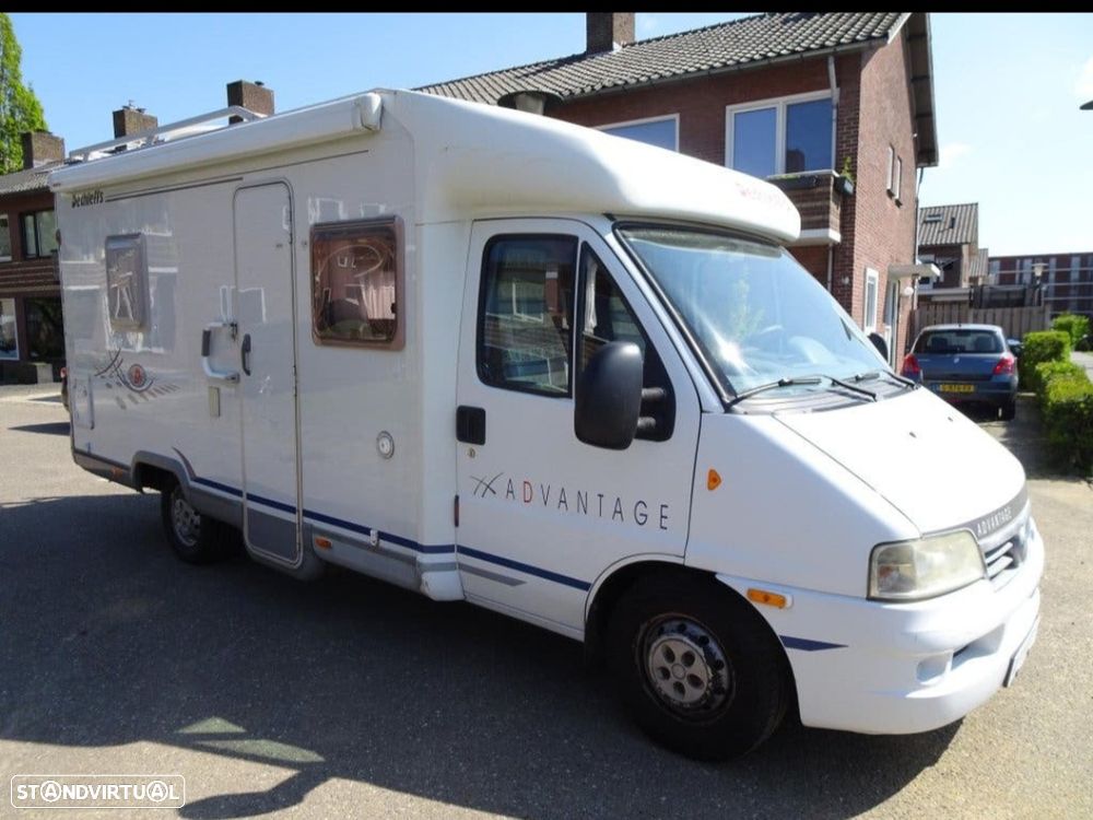 Dethleffs Globetrotter CAMA FRANCESA E COZINHA EM L - 1