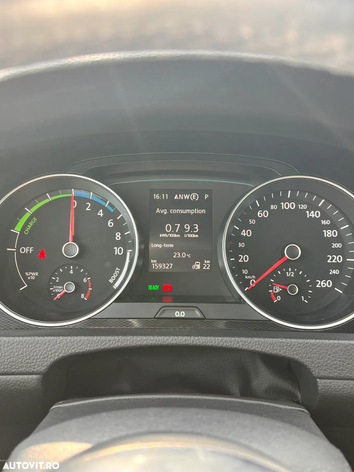 Volkswagen Golf - 10