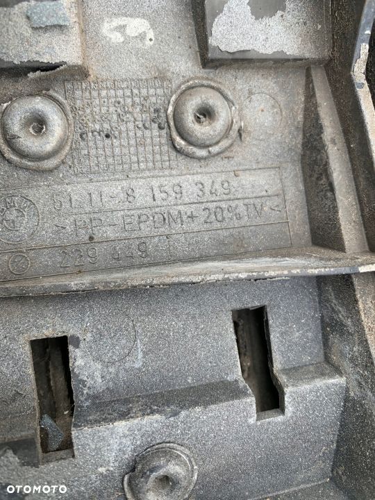 MOCOWANIE ŚLIZG ZDERZAKA PRZÓD LEWY BMW E39 - 3