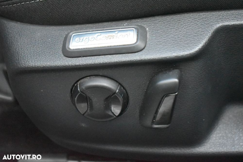 Volkswagen Passat - 8