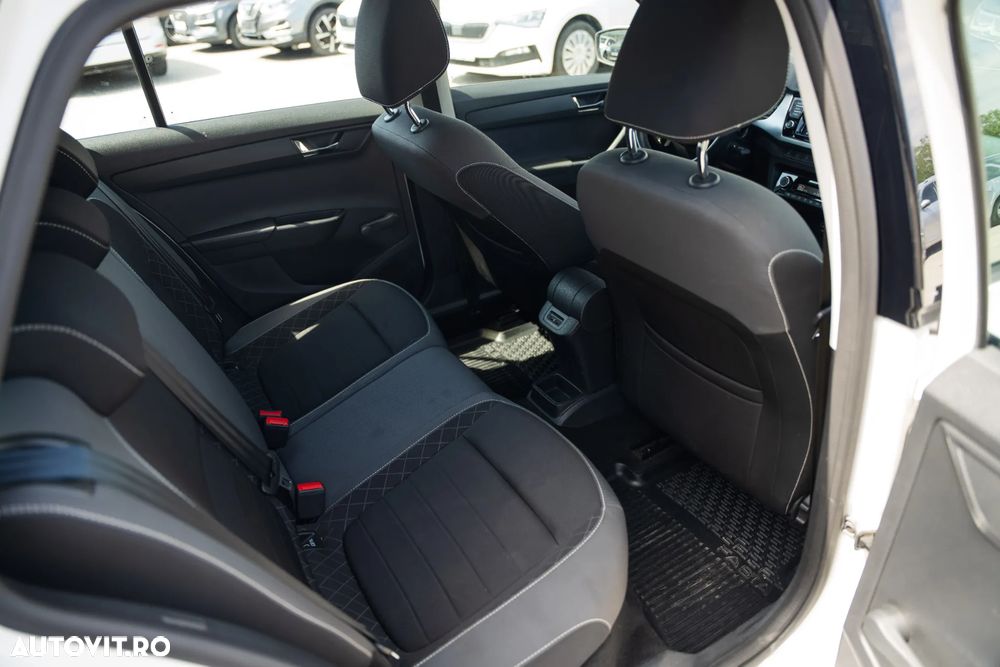 Skoda Fabia 1.0 TSI Active - 13