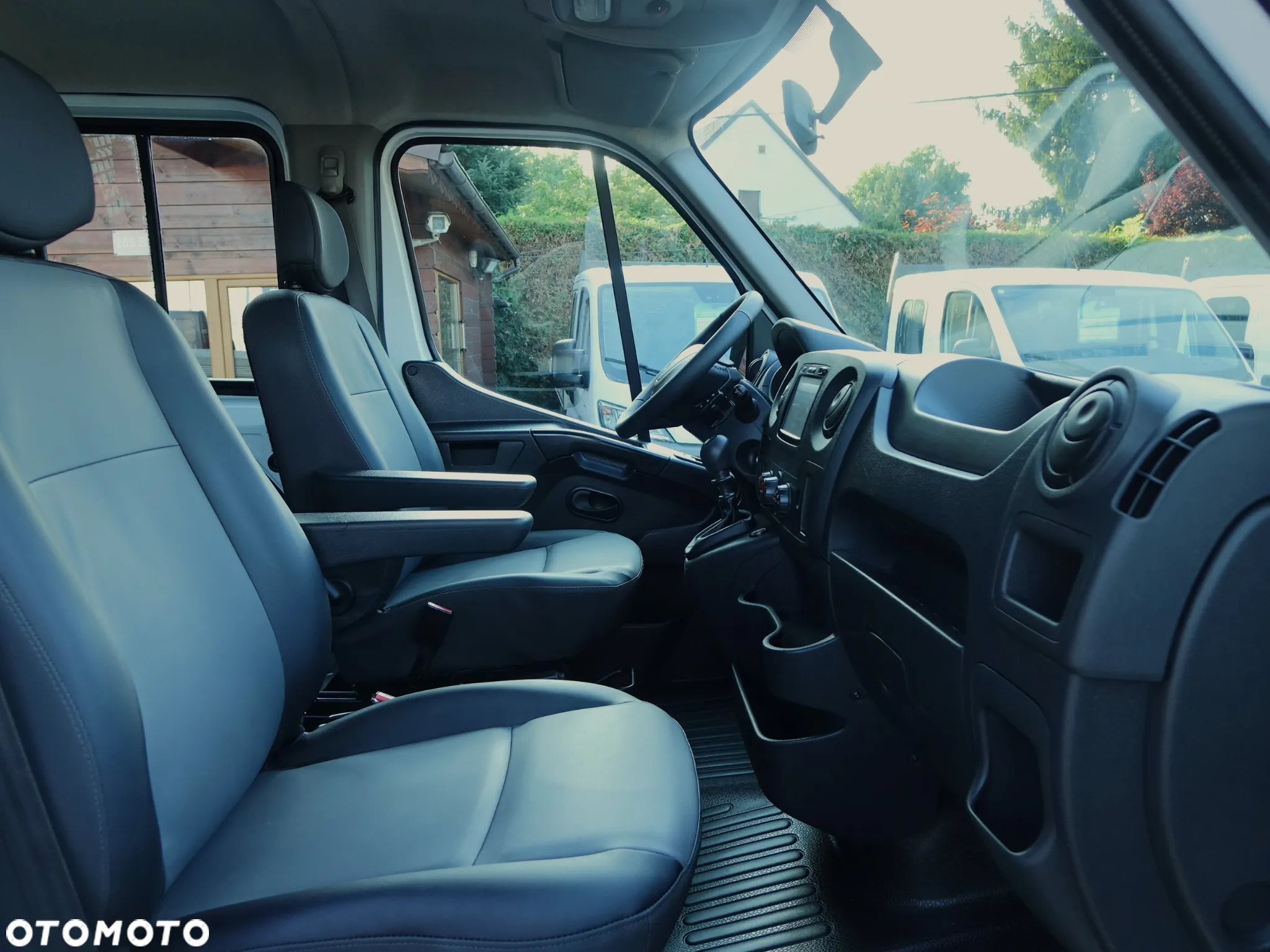 Renault Master 6-osobowy DOKA skrzynia NA BLIŹNIAKU - 9