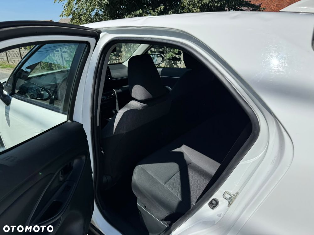Toyota Yaris Cross Hybrid 1.5 Comfort 4x4 - 11