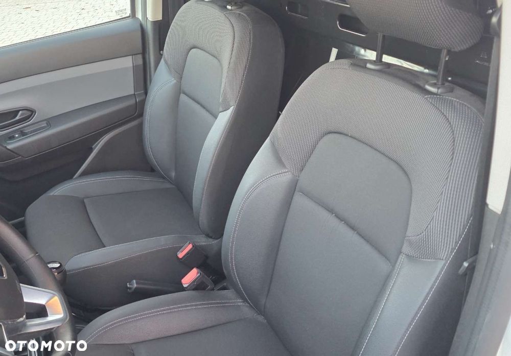 Renault Express Van - 12