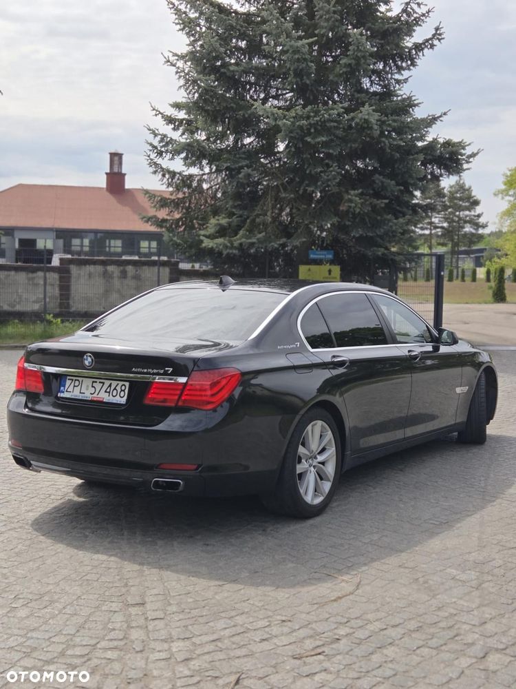 BMW Seria 7 750Li - 8