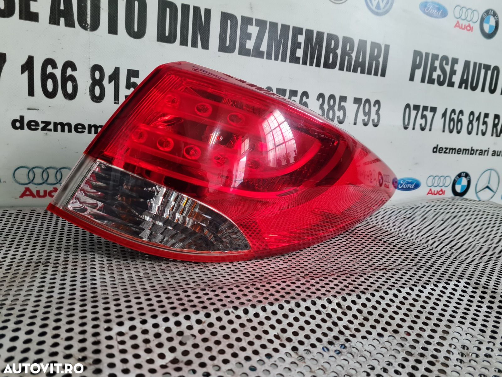 Lampa Stop Tripla Dreapta De Pe Caroserie LED Hyundai IX35 An 2009-2010-2011-2012-2013-2014-2015 Or - 1