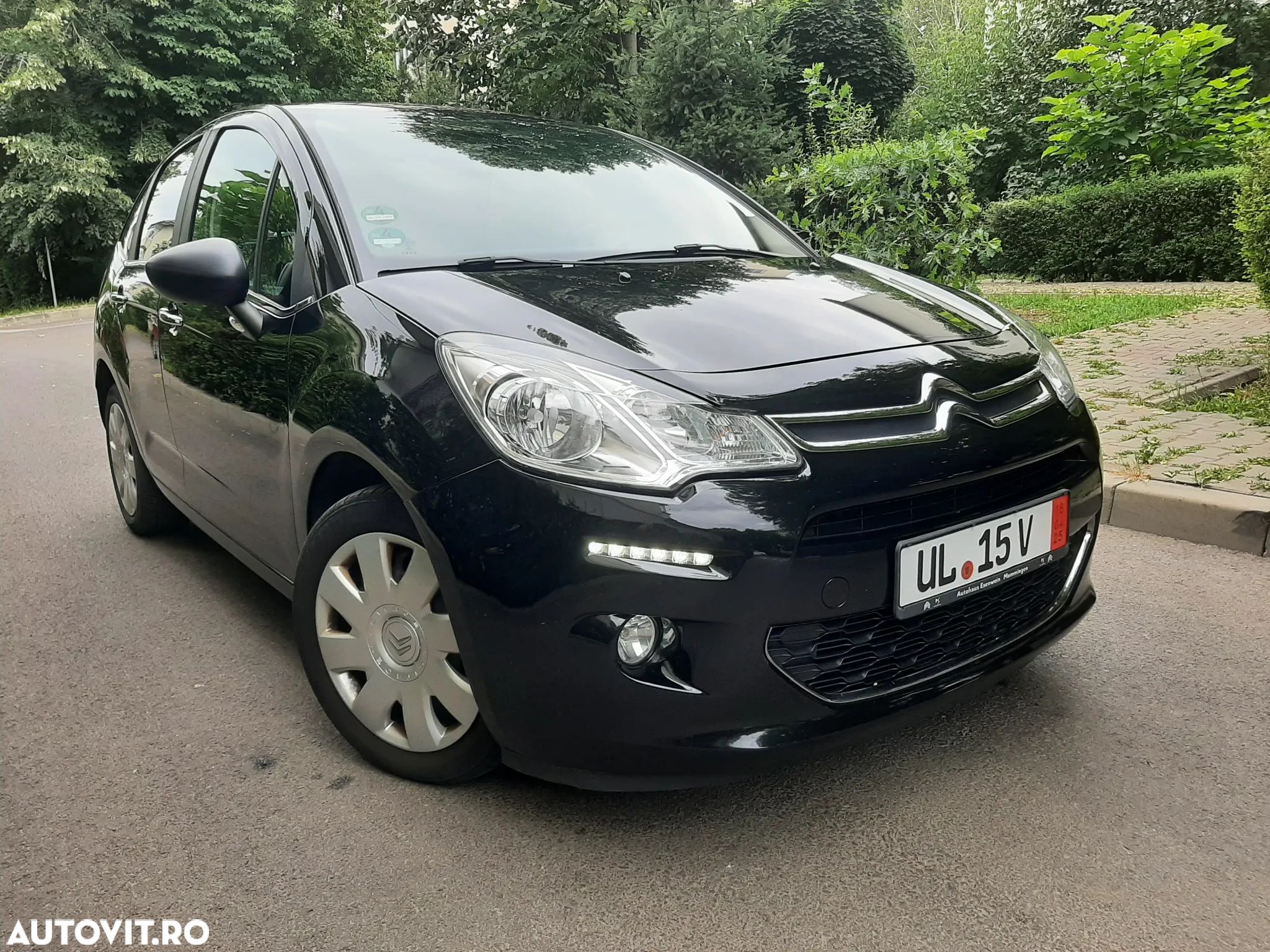 Citroën C3 1.2 PureTech BVM Shine - 1
