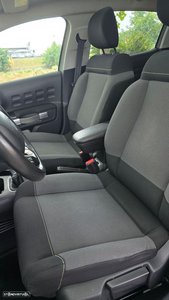 Citroën C3 1.2 PureTech Shine EAT6 - 22