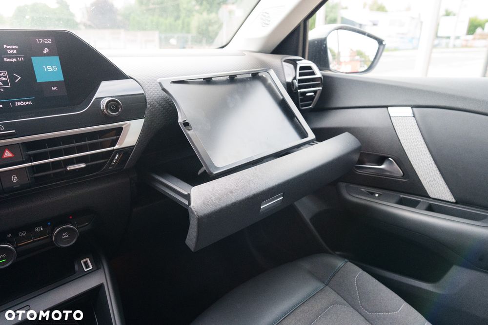 Citroën C4 BlueHDi 130 Stop&Start EAT8 FEEL PACK - 19