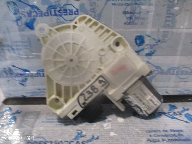 Motor Elevador Vidro 4F0959802A AUDI A6 3 4F FASE 1 2005 3.0TDI 4X4 V6 24V 225CV 4P CINZENTO TD - 1