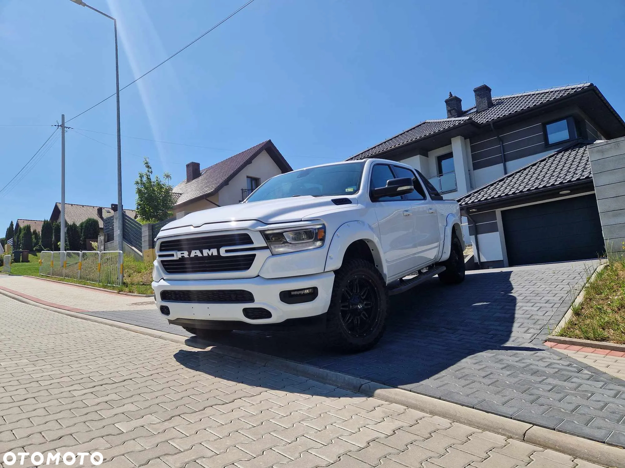 Dodge RAM 1500 5.7 4x4 - 2