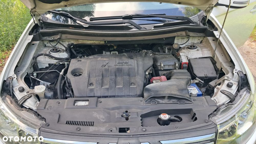 Mitsubishi Outlander 2.2 DID Intense + 4WD - 9
