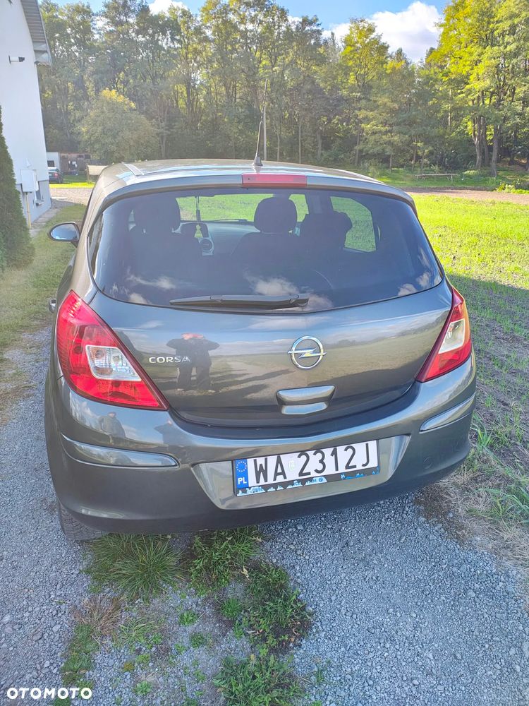 Opel Corsa 2012 photo 3