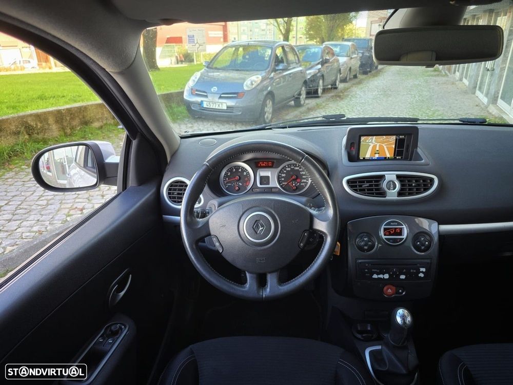 Renault Clio 1.2 16V Dynamique S - 18