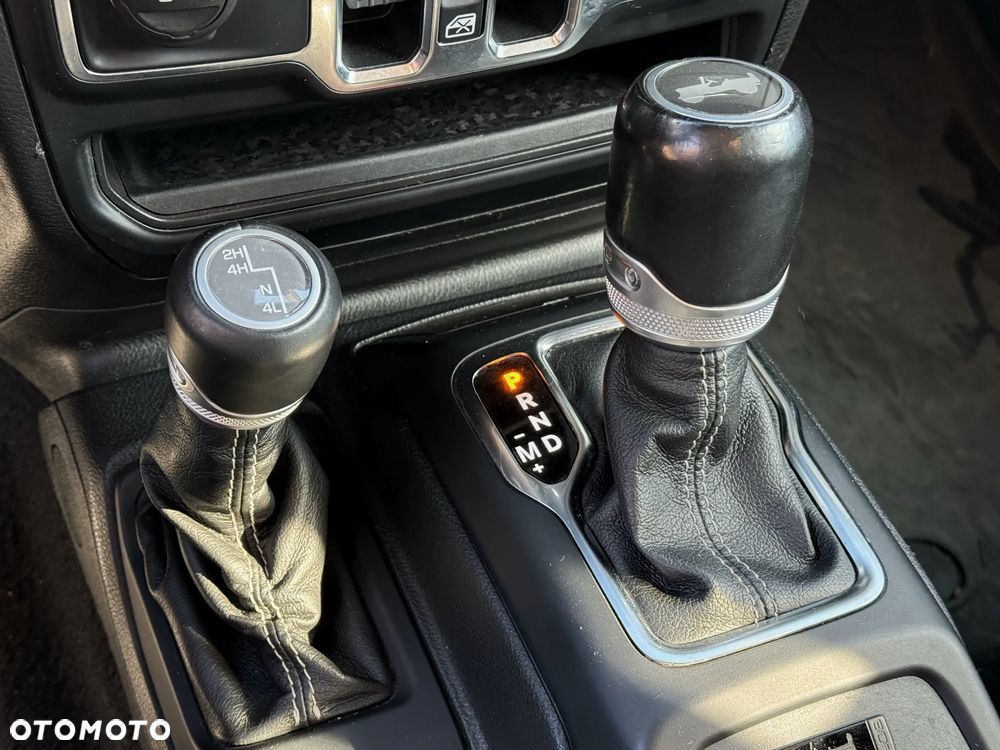 Jeep Wrangler - 21