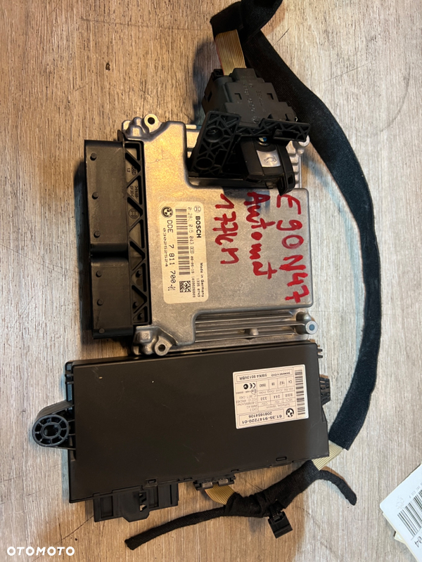 7811700/0281015 043 sterownik komputer CAS e90 2.0d 177km automat klucz