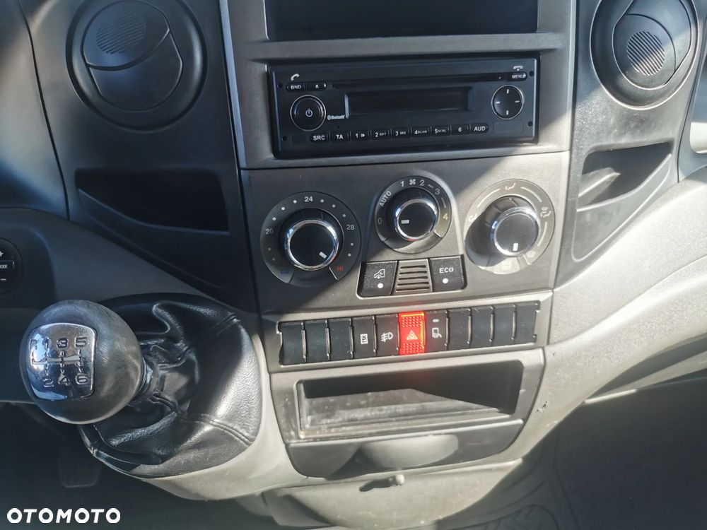 Iveco Daily 35C13 blaszak 130KM blizniak L3H3 długi wysoki Klima Bagażachowy Hak L2H3 - 12