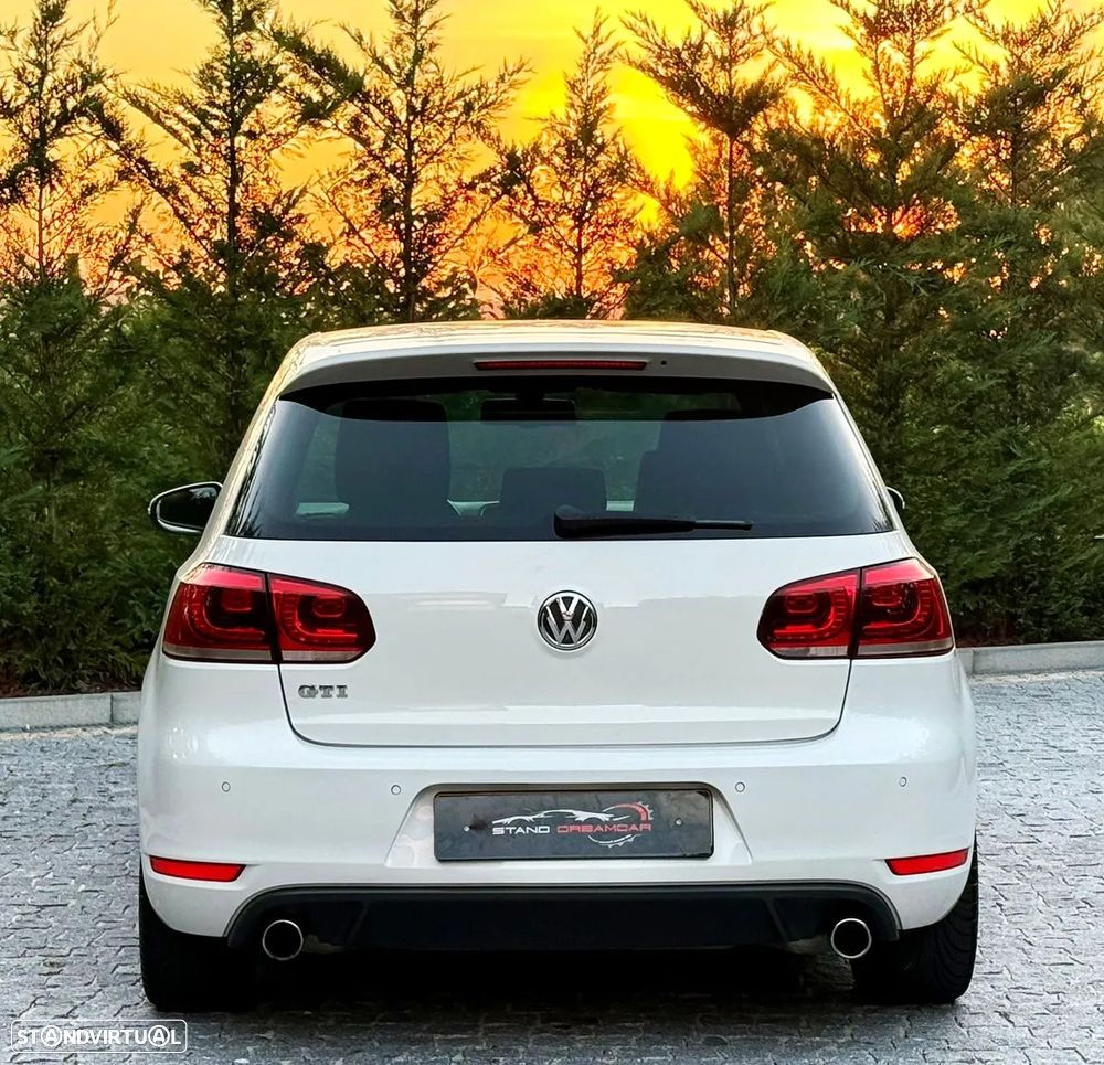 VW Golf 2.0 GTi - 8