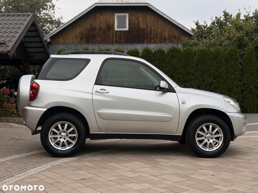 Toyota RAV4 - 11