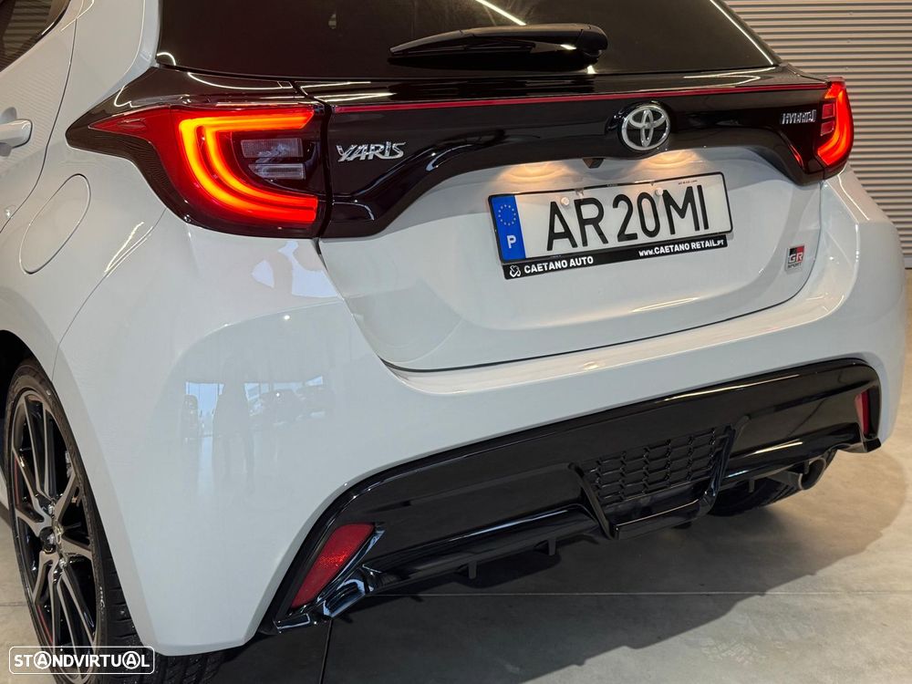 Toyota Yaris 1.5 HDF GR Sport - 11