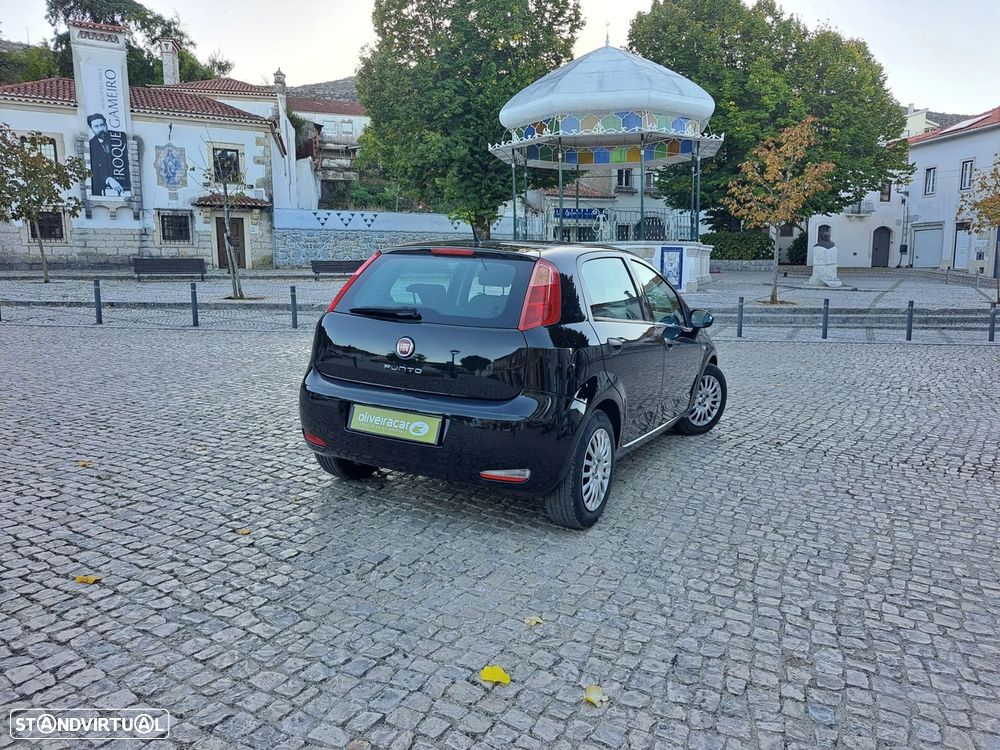 Fiat Punto 1.3 M-Jet Lounge S&S - 23