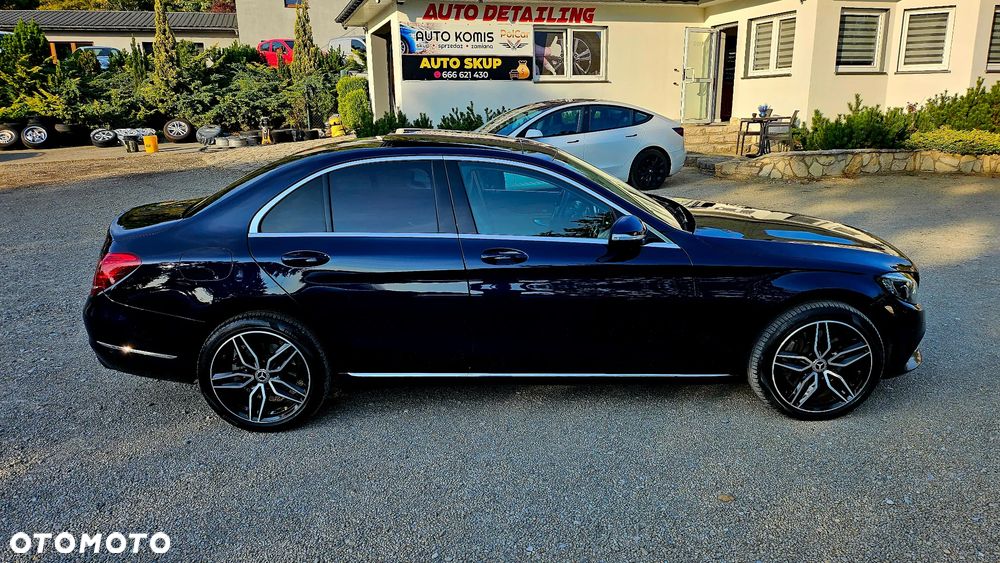 Mercedes-Benz Klasa C 250 CDI DPF 4Matic 7G-TRONIC BlueEFFICIENCY Avantgarde - 17