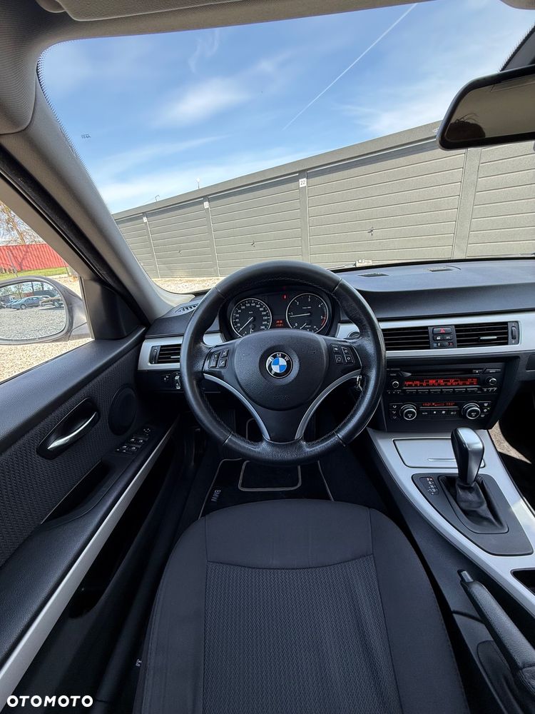BMW Seria 3 320d DPF - 28