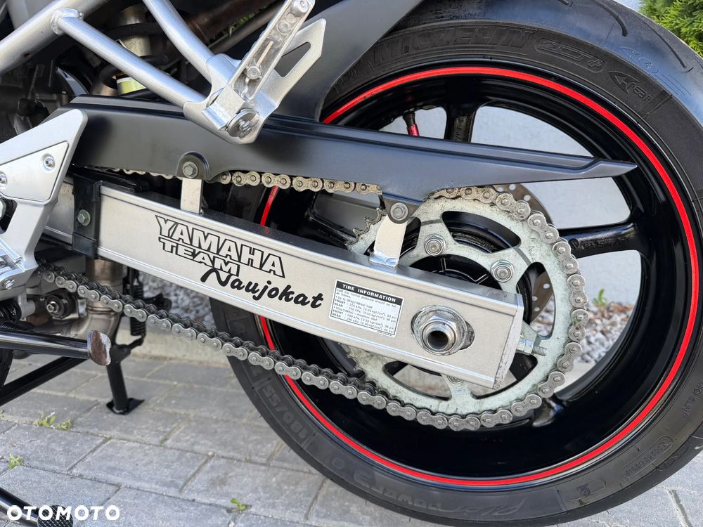 Yamaha FZ - 41