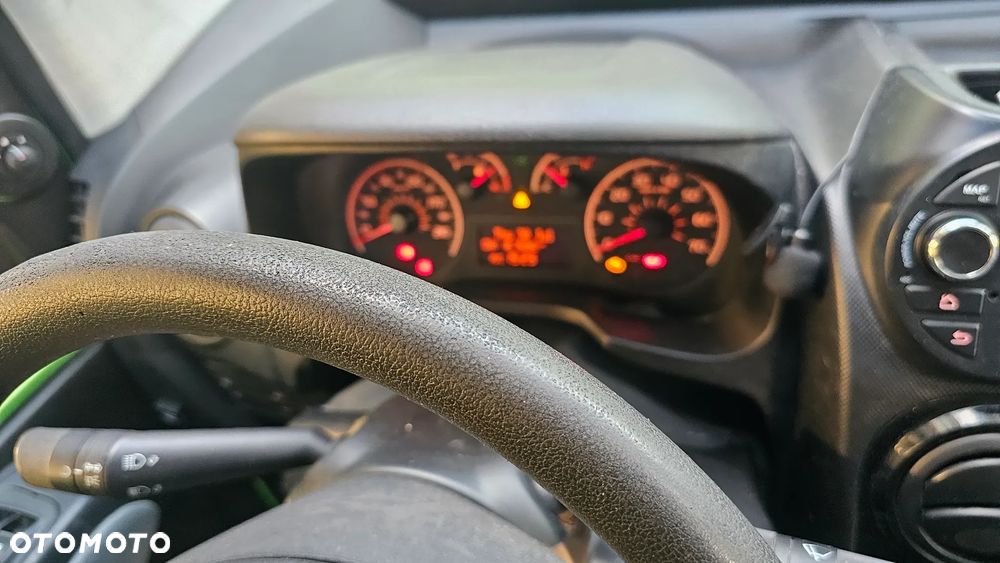 Fiat Qubo 1.4 8V Pop - 21