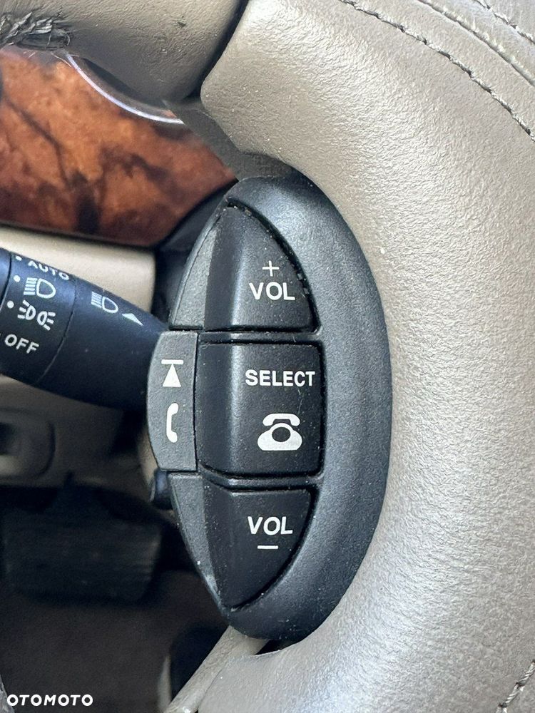 Jaguar XJ - 23