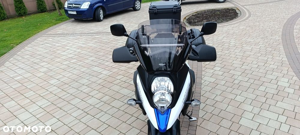 Suzuki V-STROM - 9