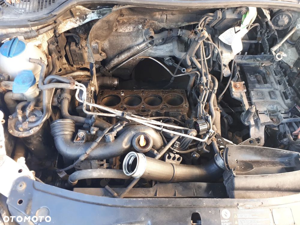 SKODA OCTAVIA II LIFT KOMBI 08-13 1.9 TDI SPRĘŻARKA KOMPRESOR KLIMATYZACJI - 1