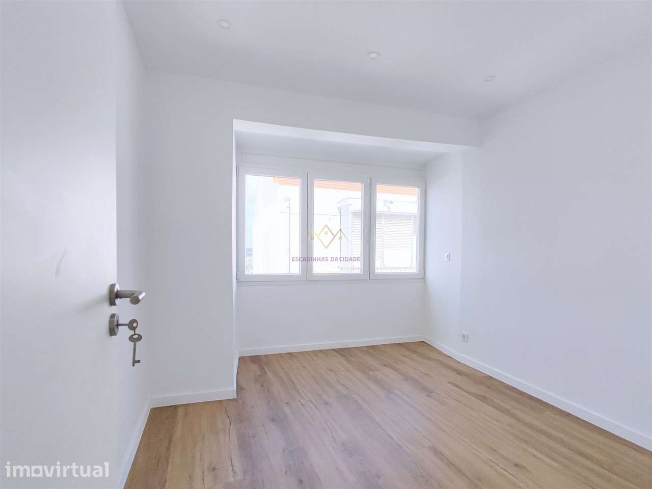 Apartamento T2 remodelado Forte da Casa - Grande imagem: 5/22