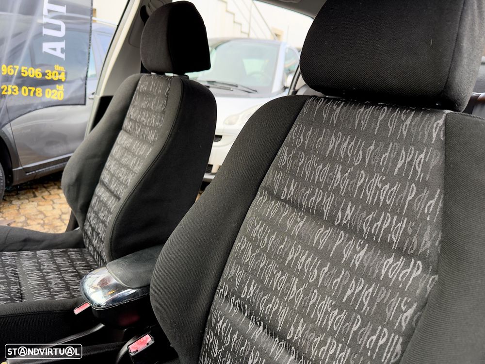 Peugeot 307 1.4 HDi XS - 38