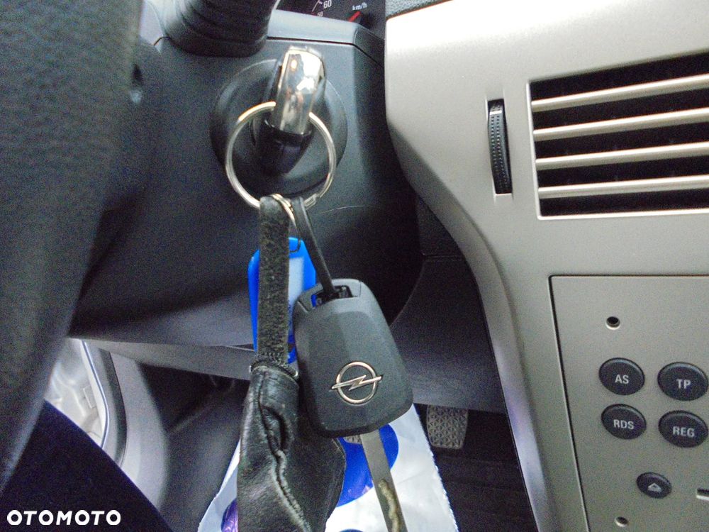 Opel Astra III 1.6 Cosmo - 22
