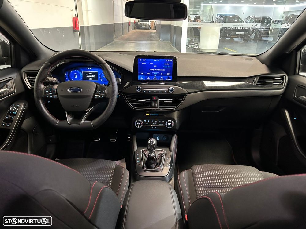 Ford Focus SW 1.0 EcoBoost MHEV ST-Line X - 21