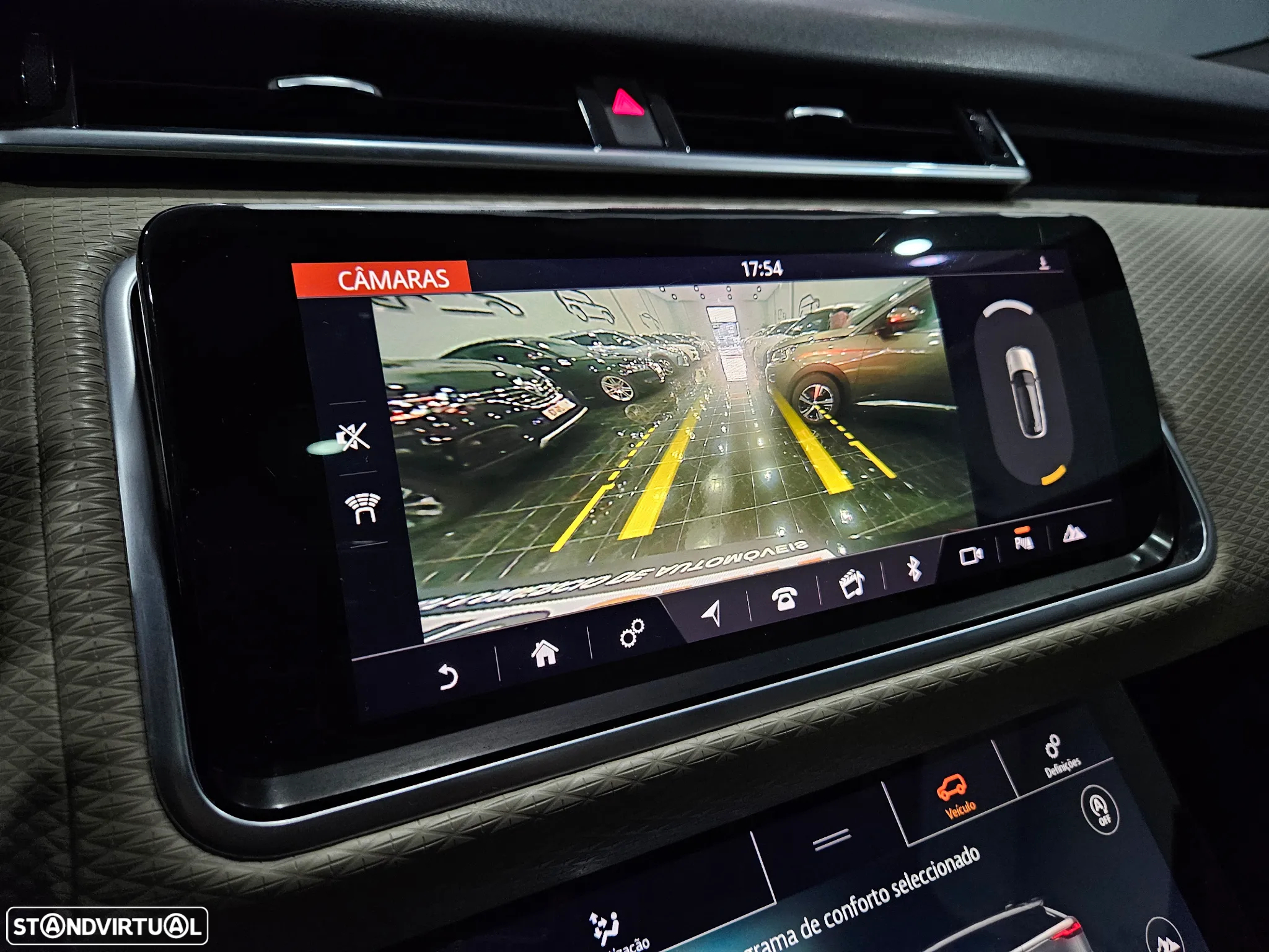 Land Rover Range Rover Velar 2.0 D R-Dynamic S - 33