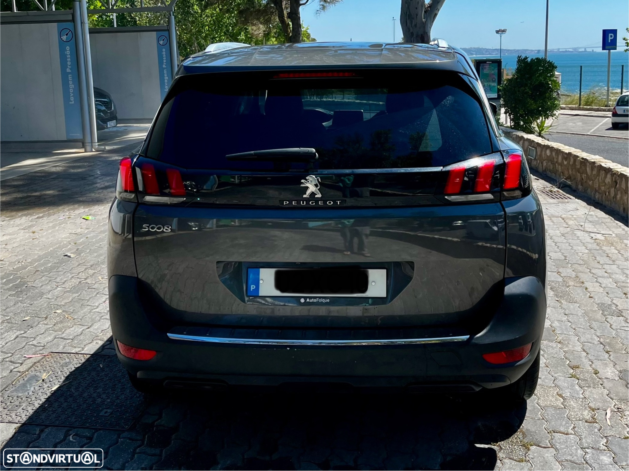 Peugeot 5008 1.5 BlueHDi Allure EAT8 - 3