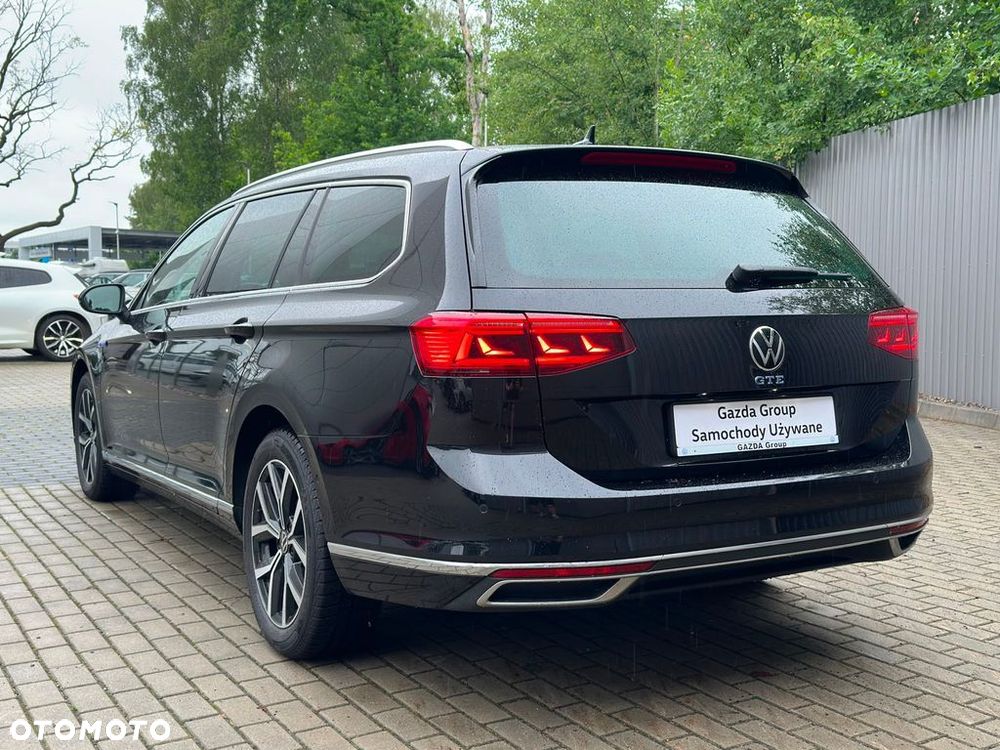 Volkswagen Passat - 10