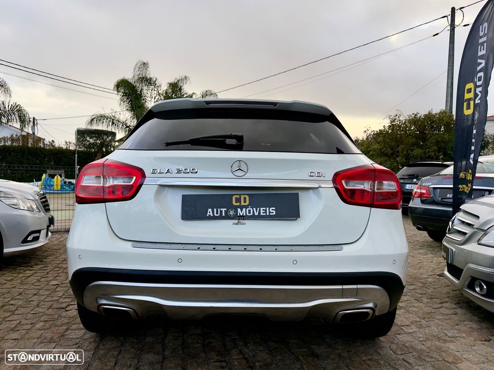 Mercedes-Benz GLA 200 CDI Urban - 19