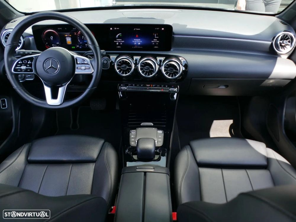 Mercedes-Benz A 250 e Progressive - 38