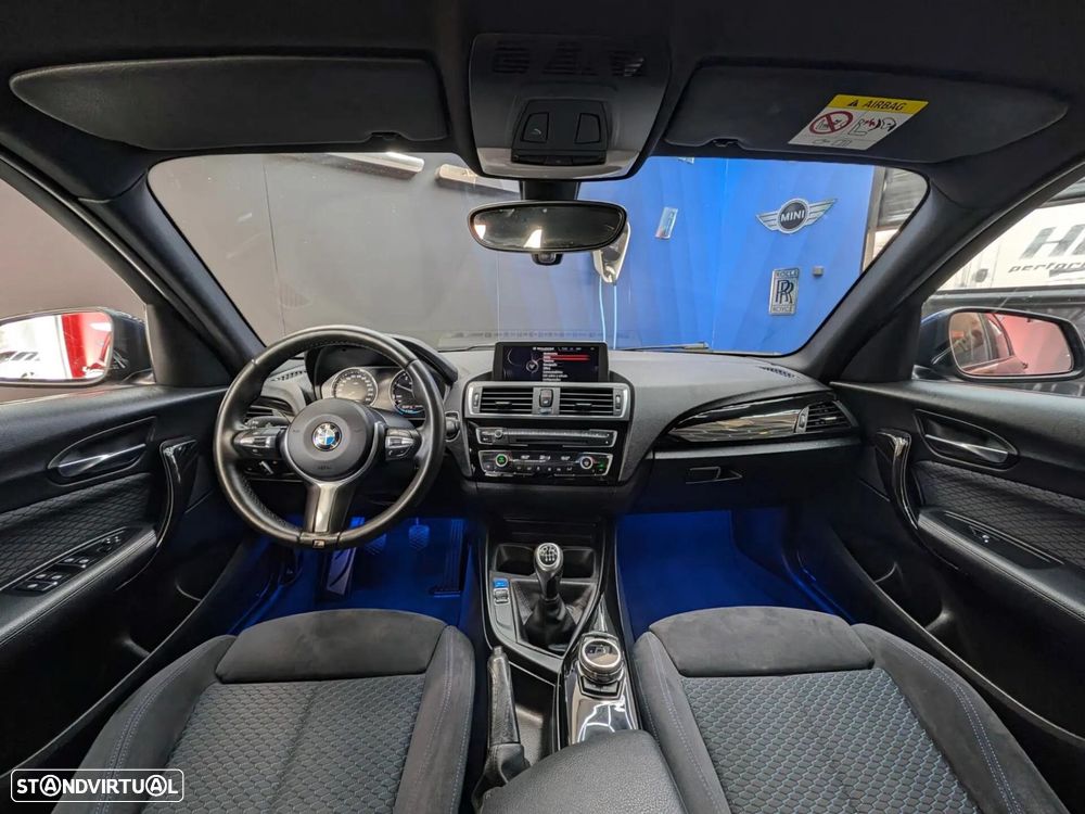 BMW 116 d Pack M - 33