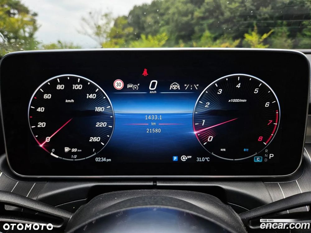 Mercedes-Benz Klasa C 300 4Matic 9G-TRONIC Avantgarde - 7