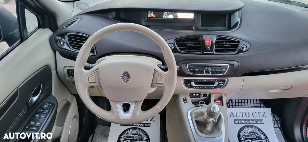 Renault Scenic - 31