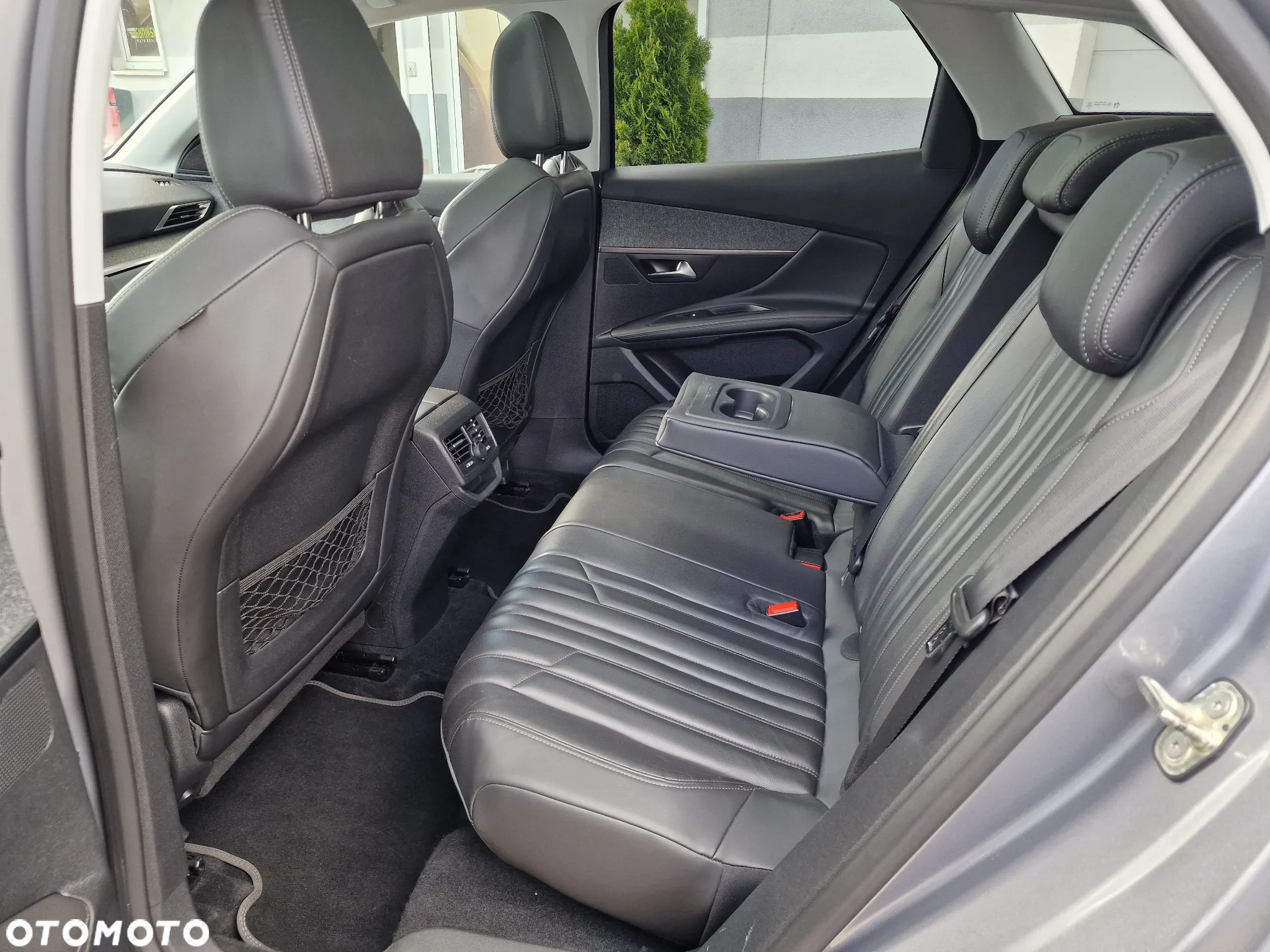 Peugeot 3008 1.5 BlueHDi Allure S&S - 20